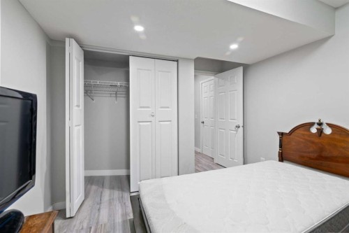 128 Livingston Parade Ne, Calgary, AB - Indoor Photo Showing Bedroom