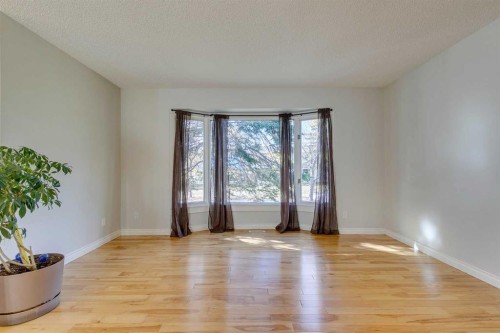 108 Sunbank Way Se, Calgary, AB - Indoor