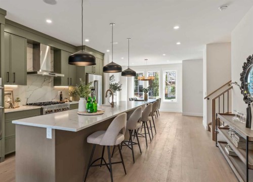 2015 34 Street Sw, Calgary, AB - Indoor Photo Showing Other Room