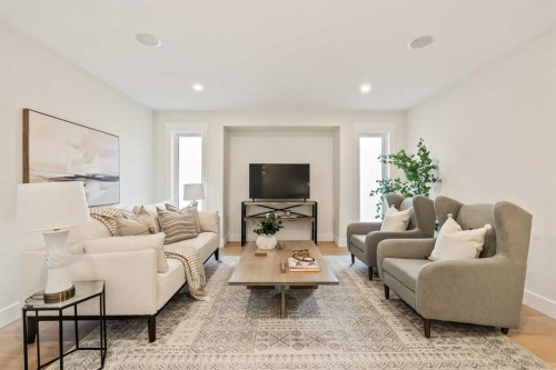 2015 34 Street Sw, Calgary, AB - Indoor Photo Showing Living Room