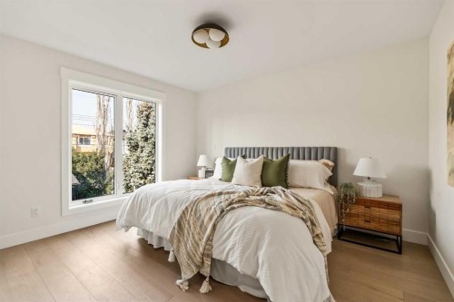 2015 34 Street Sw, Calgary, AB - Indoor Photo Showing Bedroom