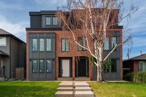 2015 34 Street Sw, Calgary, AB - Outdoor With Facade