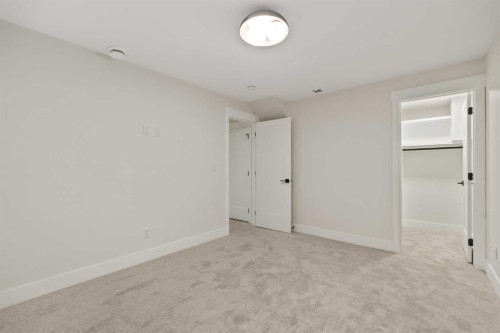 2015 34 Street Sw, Calgary, AB - Indoor Photo Showing Other Room