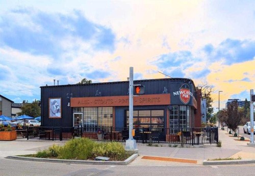 2015 34 Street Sw, Calgary, AB - Outdoor