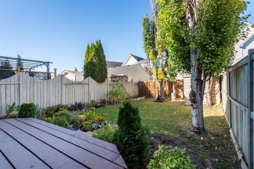 244 Prestwick Avenue Se, Calgary, AB - Outdoor