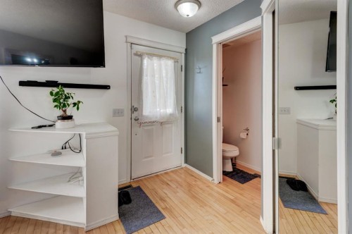 244 Prestwick Avenue Se, Calgary, AB - Indoor Photo Showing Other Room