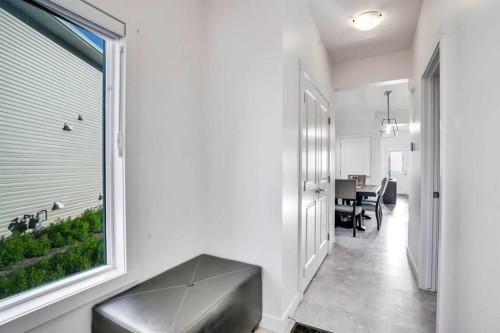 1449 Bayview Point Sw, Airdrie, AB - Indoor Photo Showing Other Room