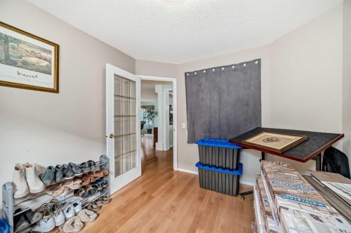 30 Millview Common Sw, Calgary, AB - Indoor Photo Showing Other Room