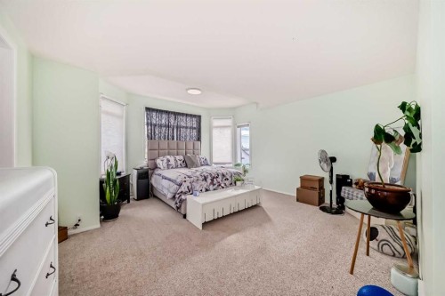 30 Millview Common Sw, Calgary, AB - Indoor Photo Showing Bedroom