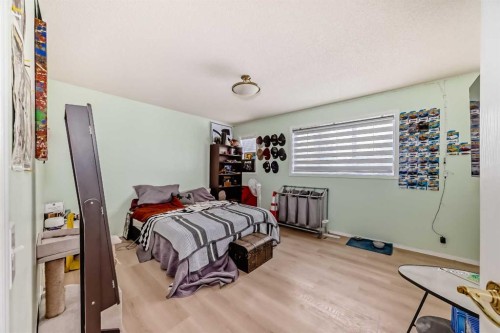 30 Millview Common Sw, Calgary, AB - Indoor Photo Showing Other Room