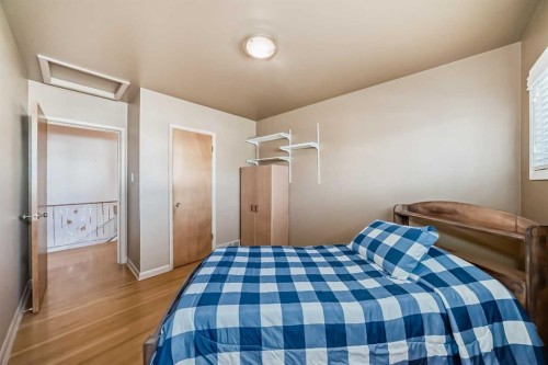 5115 5 Street Sw, Calgary, AB - Indoor Photo Showing Bedroom