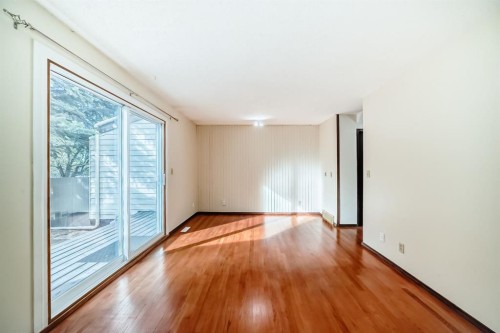 93-6100 4 Avenue Ne, Calgary, AB - Indoor Photo Showing Other Room