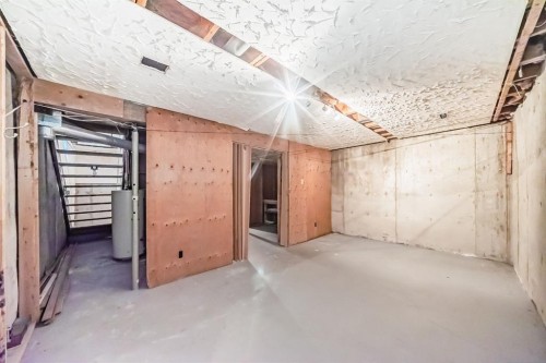 93-6100 4 Avenue Ne, Calgary, AB - Indoor