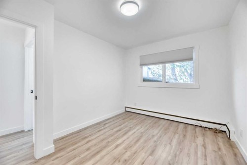 7207 7 Street Sw, Calgary, AB - Indoor Photo Showing Other Room