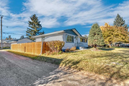 7207 7 Street Sw, Calgary, AB - Outdoor
