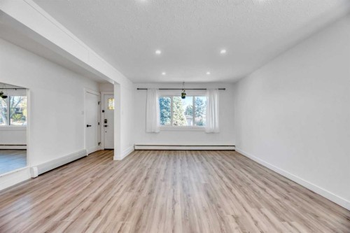 7207 7 Street Sw, Calgary, AB - Indoor Photo Showing Other Room