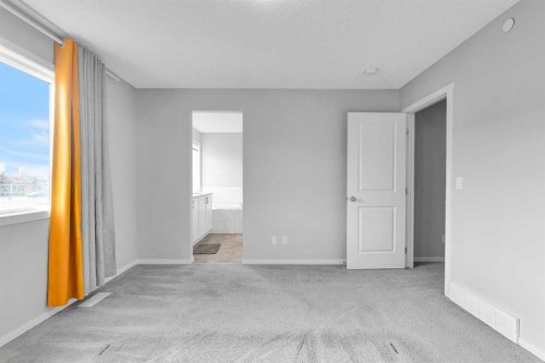 106 Lucas Crescent Nw, Calgary, AB - Indoor Photo Showing Other Room