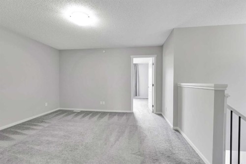 106 Lucas Crescent Nw, Calgary, AB - Indoor Photo Showing Other Room