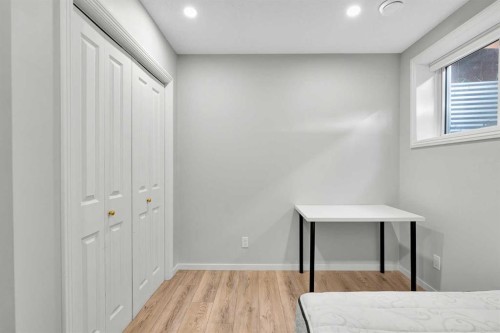 106 Lucas Crescent Nw, Calgary, AB - Indoor