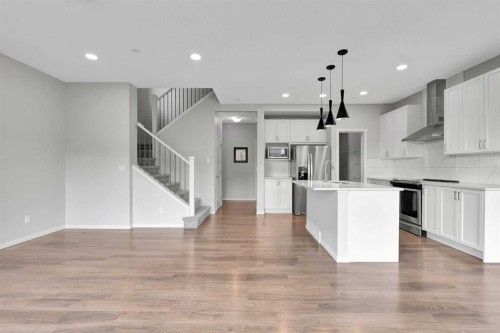 106 Lucas Crescent Nw, Calgary, AB - Indoor Photo Showing Kitchen With Upgraded Kitchen