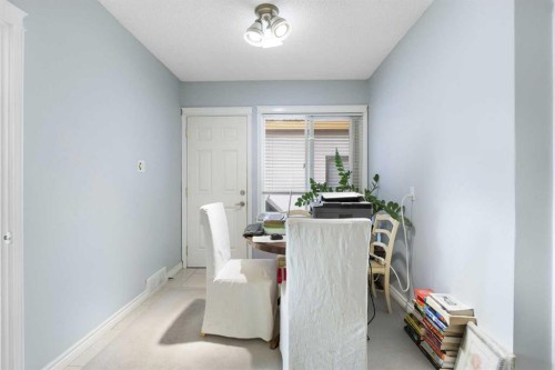 1826 34 Avenue Sw, Calgary, AB - Indoor