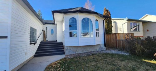 1506 Walter Place, Didsbury, AB - Outdoor