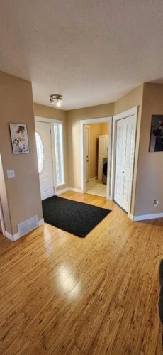 1506 Walter Place, Didsbury, AB - Indoor Photo Showing Other Room