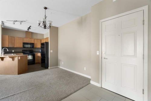 4214-92 Crystal Shores Road, Okotoks, AB - Indoor Photo Showing Kitchen