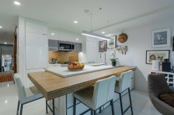 210-1020 9 Avenue SE Calgary, AB T2G 0S7