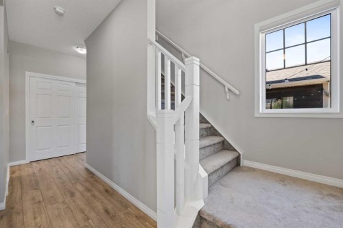 19 Yorkville Gate Sw, Calgary, AB - Indoor Photo Showing Other Room