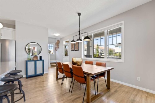 19 Yorkville Gate Sw, Calgary, AB - Indoor Photo Showing Dining Room