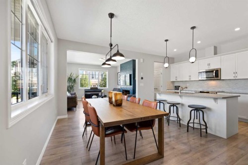 19 Yorkville Gate Sw, Calgary, AB - Indoor