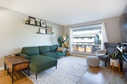 19-5019 46 Avenue SW Calgary, AB T3E 6R1