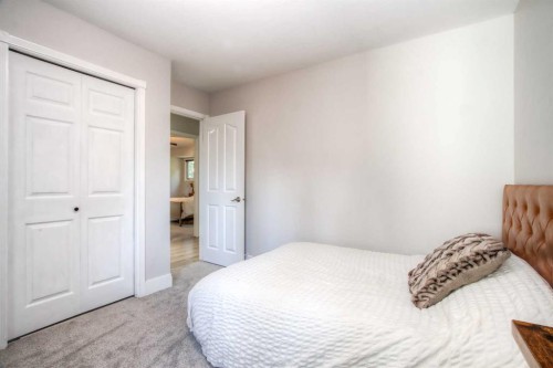 511 Cedarille Crescent Sw, Calgary, AB 