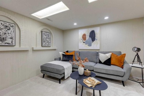 4-7166 18 Street Se, Calgary, AB - Indoor Photo Showing Other Room