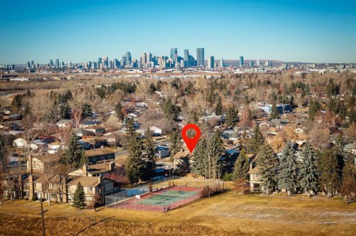 4-7166 18 Street Se, Calgary, AB - Outdoor With View