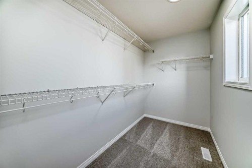 92 Simcoe Place Sw, Calgary, AB - Indoor With Storage