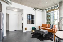 804-624 8 Avenue SE Calgary, AB T2G 0M1