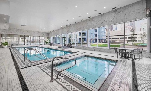 404-530 3 Street Se, Calgary, AB - Indoor Photo Showing Other Room With In Ground Pool