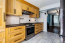 17 Sunvale Crescent Se, Calgary, AB  - Indoor Photo Showing Kitchen 