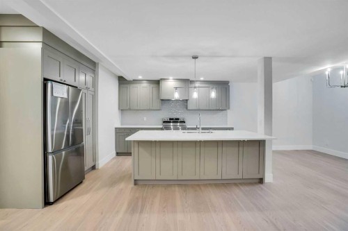 435 Patterson Boulevard Sw, Calgary, AB - Indoor Photo Showing Kitchen