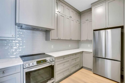 435 Patterson Boulevard Sw, Calgary, AB - Indoor Photo Showing Kitchen With Upgraded Kitchen
