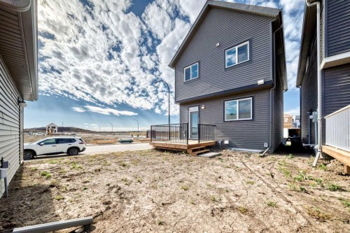 64 Bartlett Way Se, Calgary, AB - Outdoor