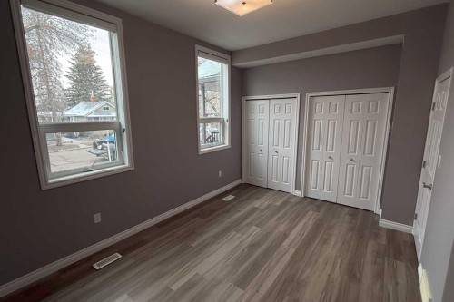 333 2 Street East, Drumheller, AB - Indoor Photo Showing Other Room