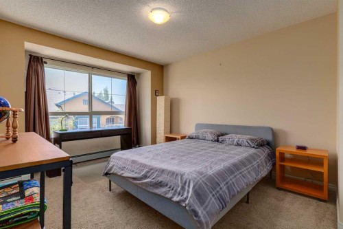 433-22 Richard Place Sw, Calgary, AB - Indoor Photo Showing Bedroom
