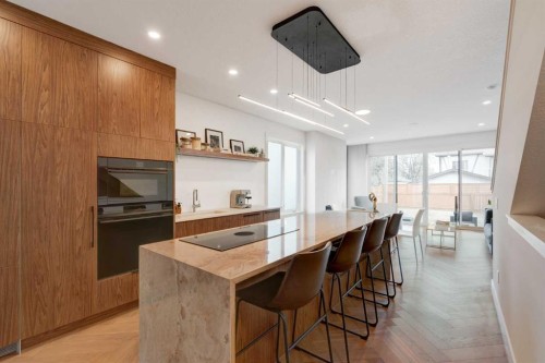 514 19 Street Nw, Calgary, AB - Indoor