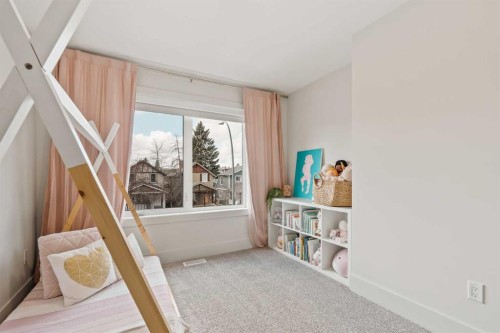 514 19 Street Nw, Calgary, AB - Indoor