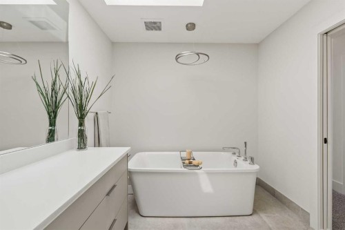 514 19 Street Nw, Calgary, AB - Indoor