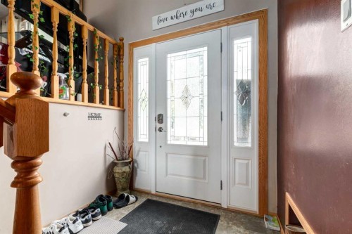 7711 Bowcliffe Crescent Nw, Calgary, AB - Indoor Photo Showing Other Room