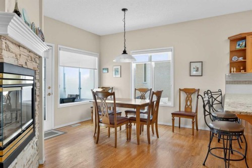108 Hamptons Heights Nw, Calgary, AB - Indoor Photo Showing Dining Room